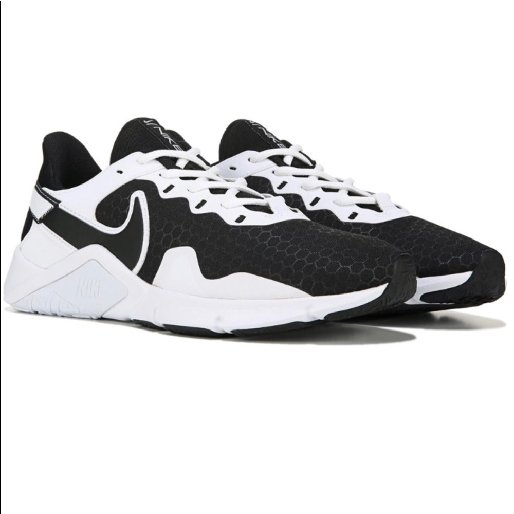 NIKE Men's Legend Essential 2 Training Shoe